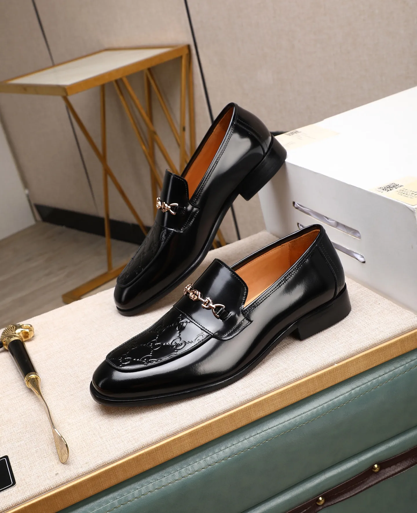 Men's shoes 💰620 📛📛Original version (water-dyed cowhide) Gucci GUCCI official website formal shoes 🌀 Italy 🇮🇹 imported cowhide ➕ top imported water-dyed cowhide lining 💋 fine handmade original bottom, the real thing looks better when photographed in person Standard size 39-44 (38 45 customized)